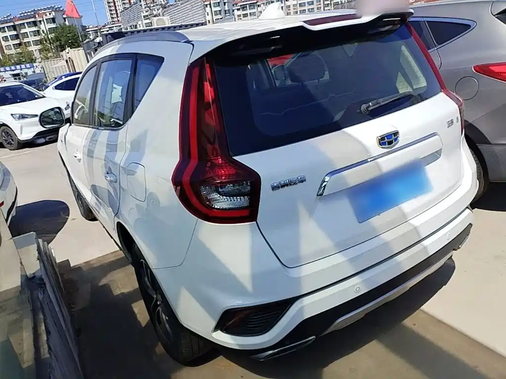 Geely Vision X6 — миниатюра 5