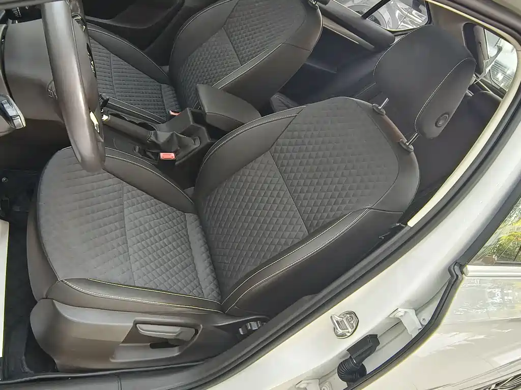 Skoda Octavia — миниатюра 16