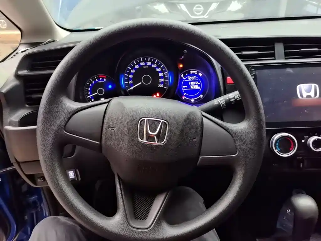 Honda Fit — миниатюра 11