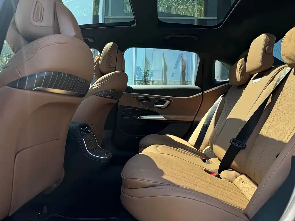 Mercedes-Benz E-Class E 2024 E 350 e L