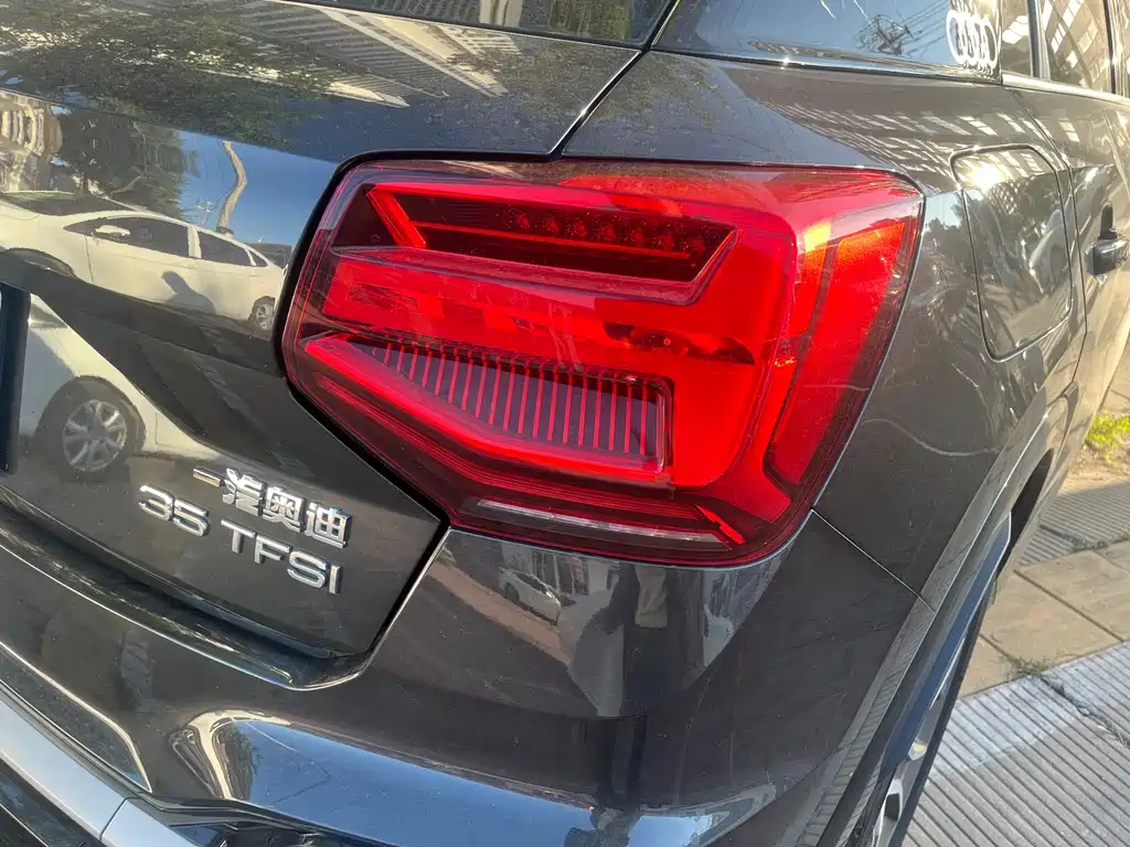 Audi Q2L — миниатюра 6