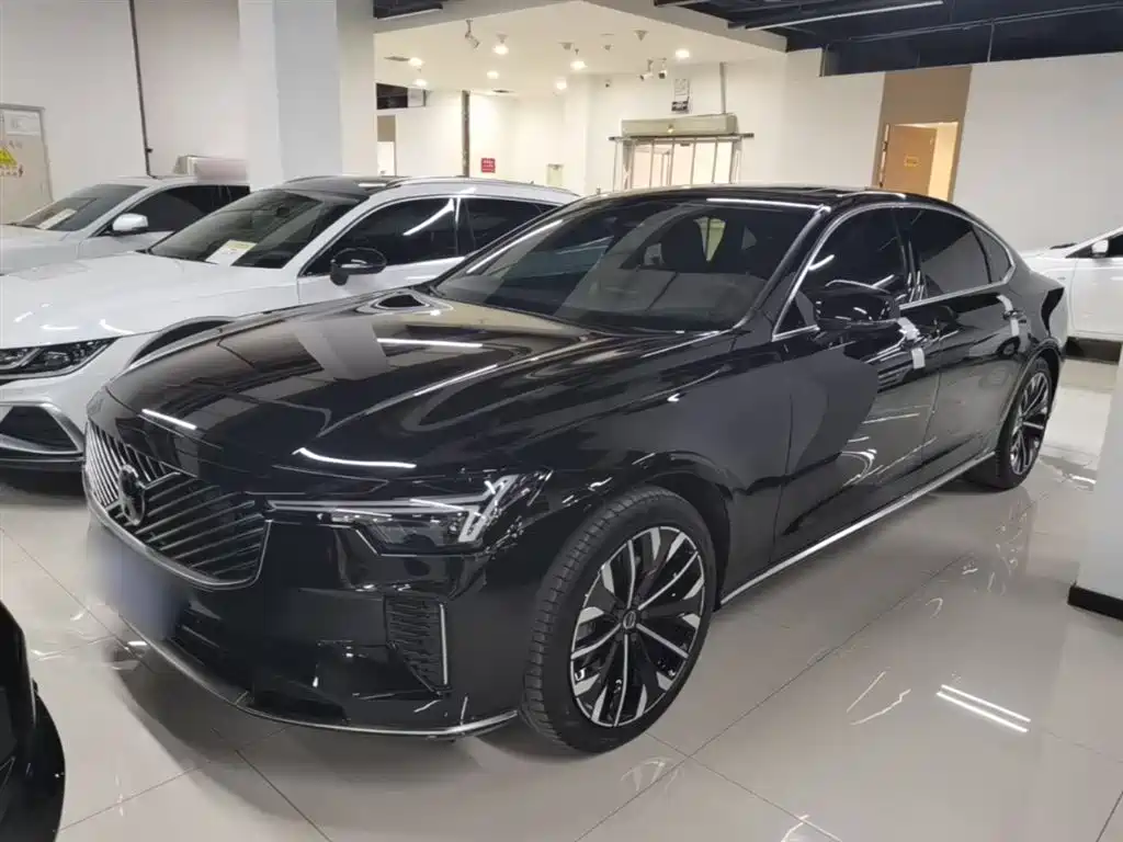 Volvo S90 2026 B5 Luxury