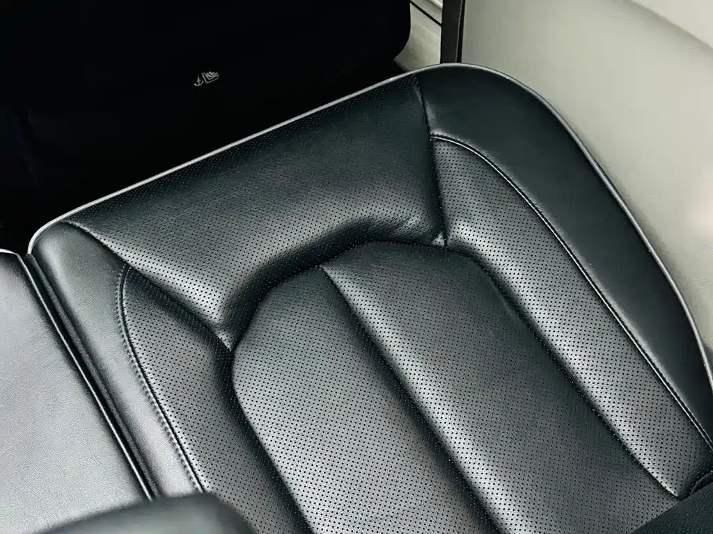 Chrysler Grand Voyager (Import) — миниатюра 26
