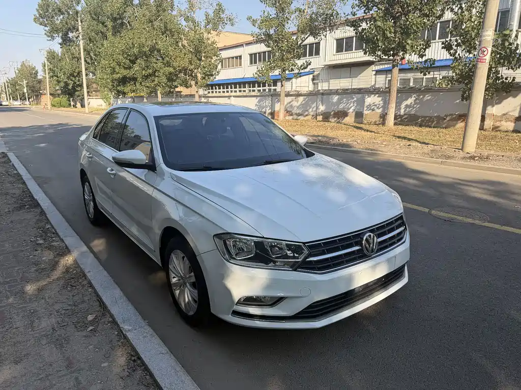 Volkswagen Sagitar — миниатюра 3