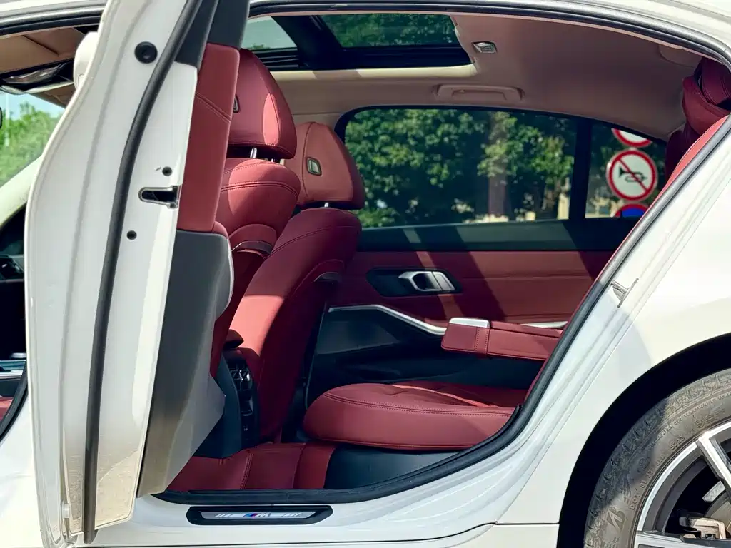 BMW 3 Series — миниатюра 13