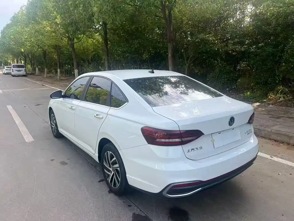Volkswagen Lavida — миниатюра 8