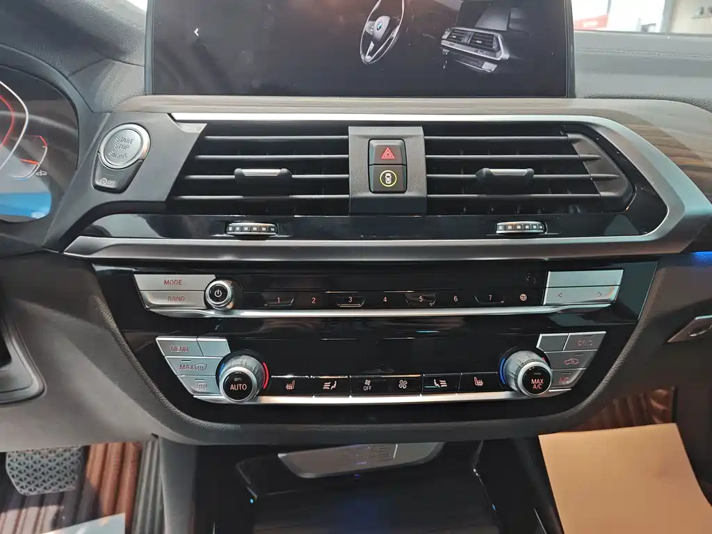 BMW X3 — миниатюра 15
