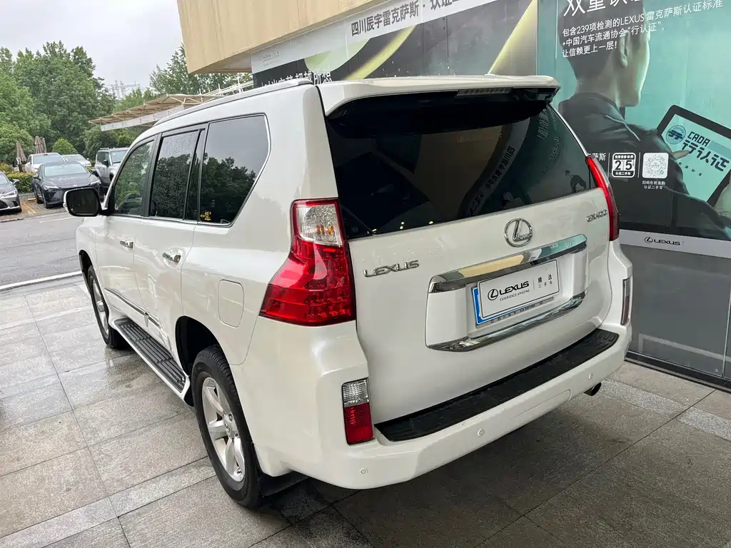 Lexus GX — миниатюра 4