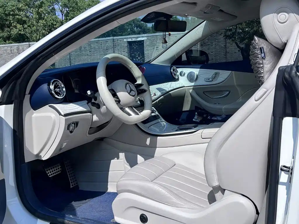 Mercedes-Benz E-Class (Import) — миниатюра 5