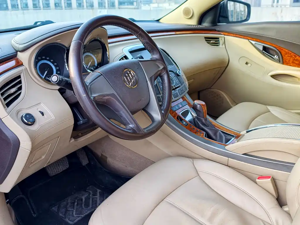 Buick LaCrosse 2012 2.4L SIDI