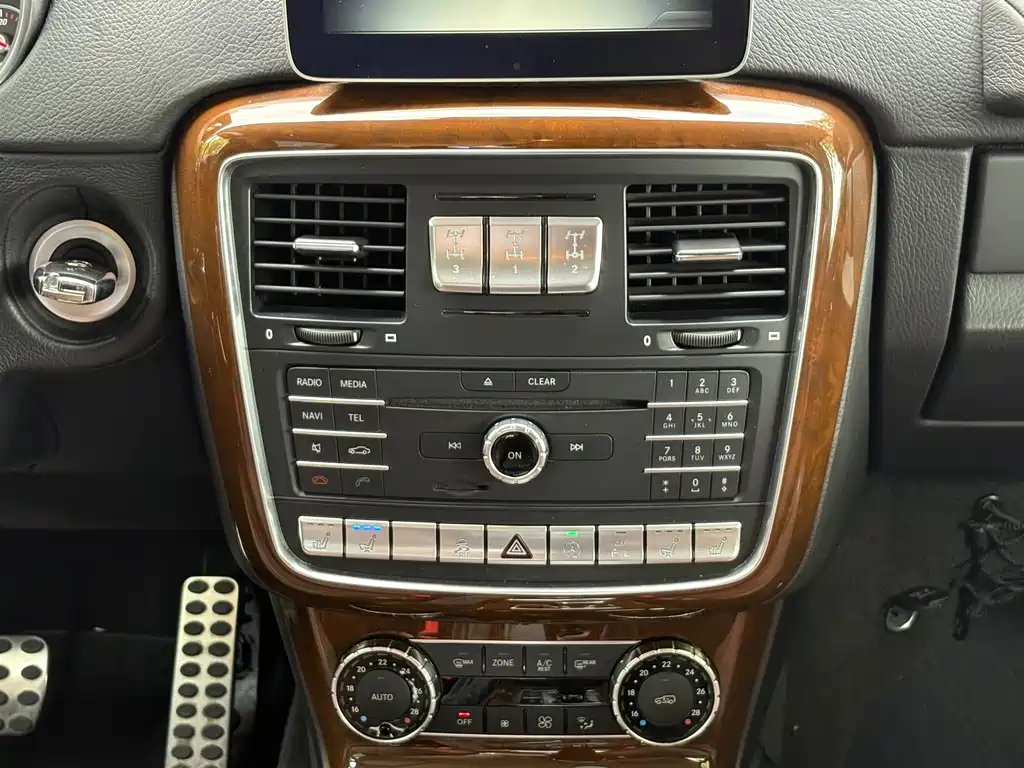Mercedes-Benz G-Class — миниатюра 14