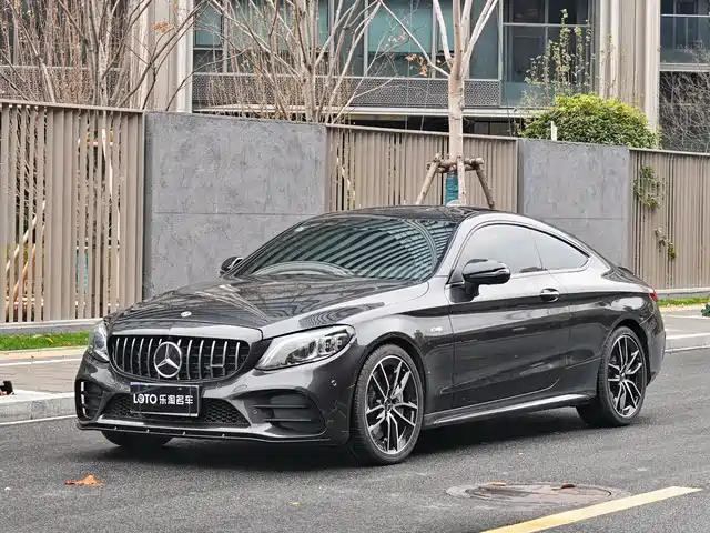 MERCEDES-BENZ C CLASS AMG
