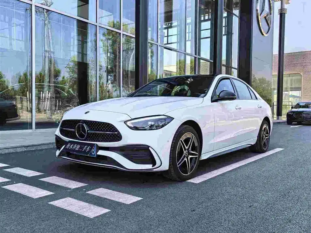 Mercedes-Benz C-Class 2024
