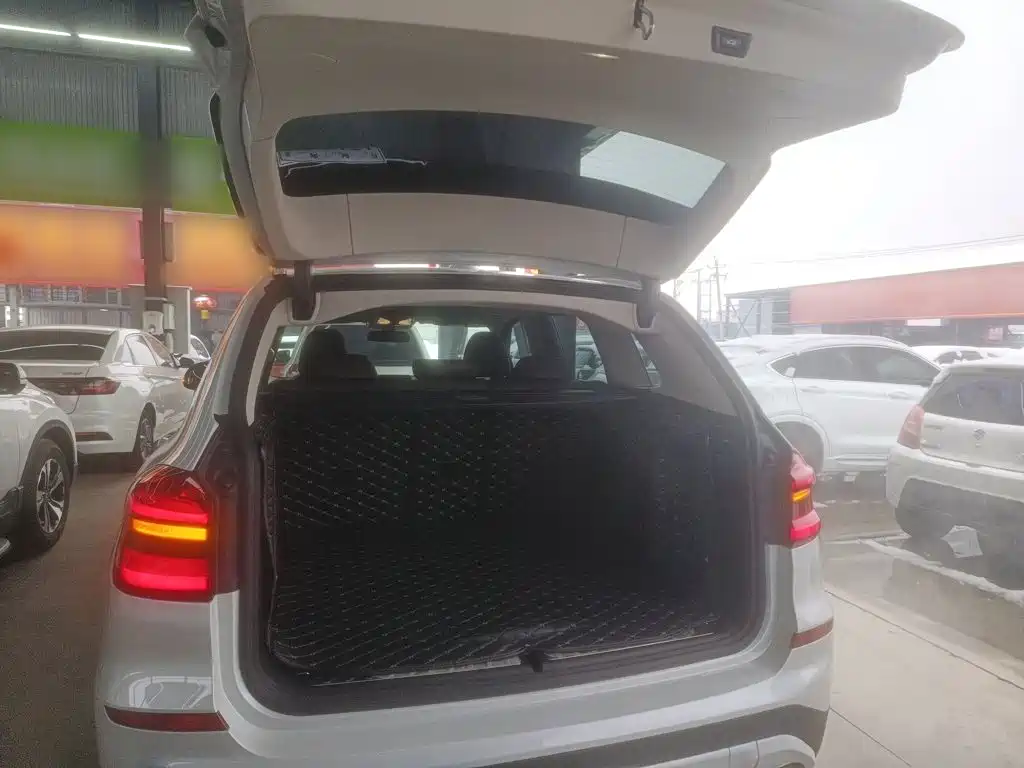 BMW X3 — миниатюра 19