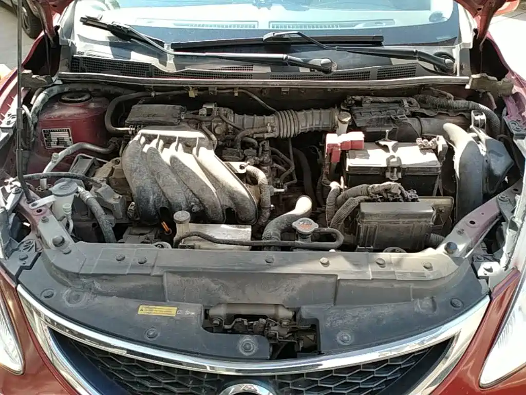 Nissan Tiida — миниатюра 20