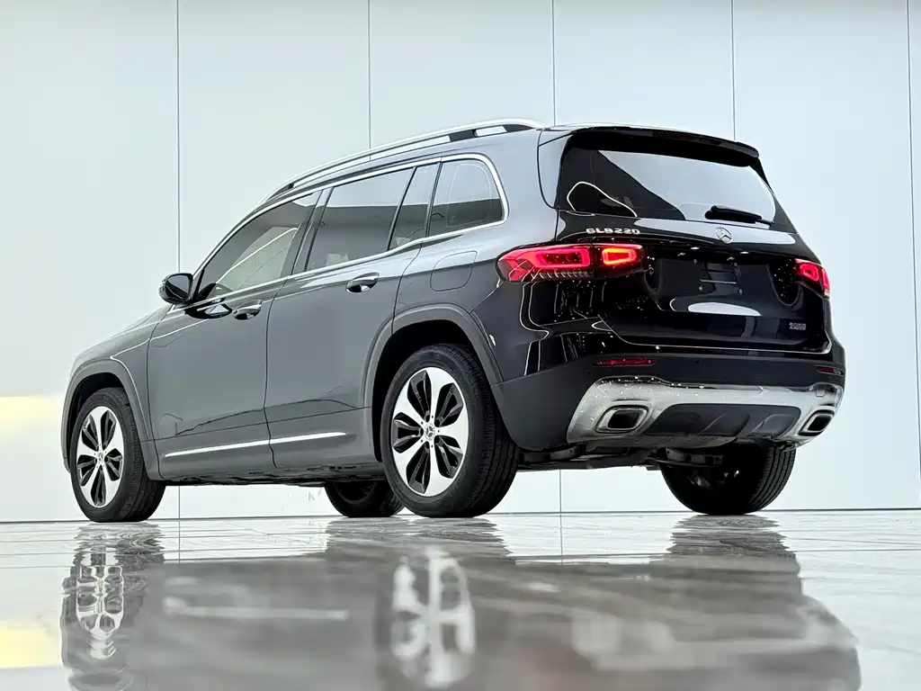 Mercedes-Benz GLB — миниатюра 14