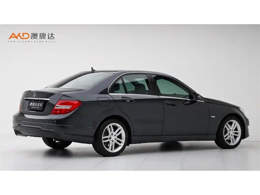 Mercedes-Benz C-Class — миниатюра 3