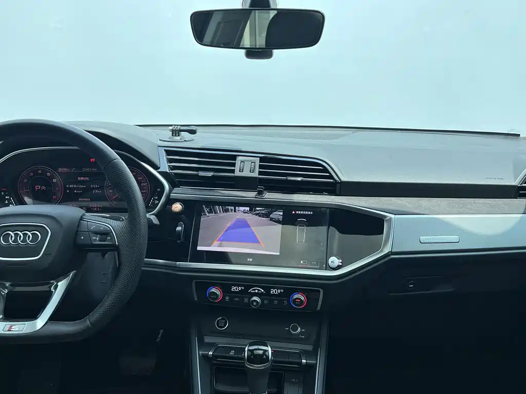 Audi Q3 Sportback — миниатюра 7