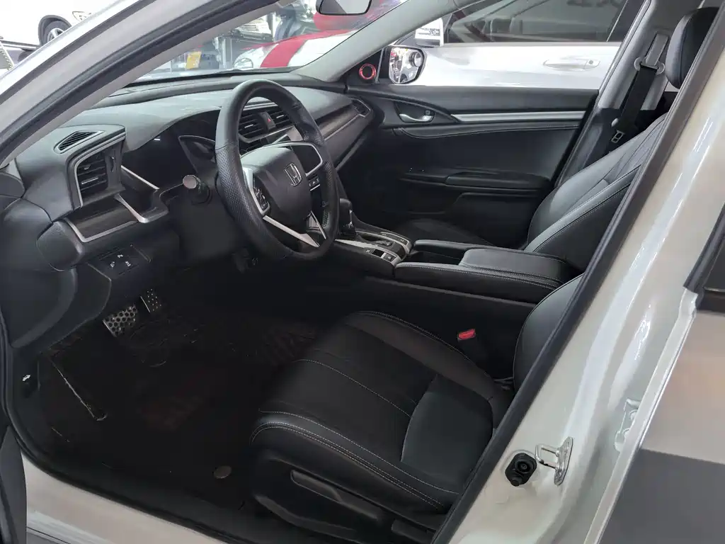 Honda Civic — миниатюра 7