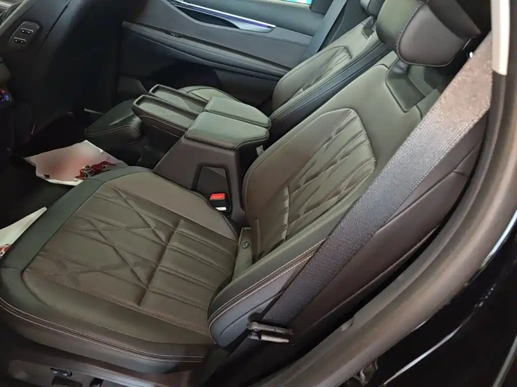 Ford Edge — миниатюра 17