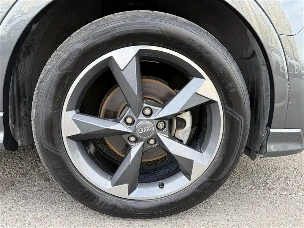 Audi Q3 — миниатюра 14