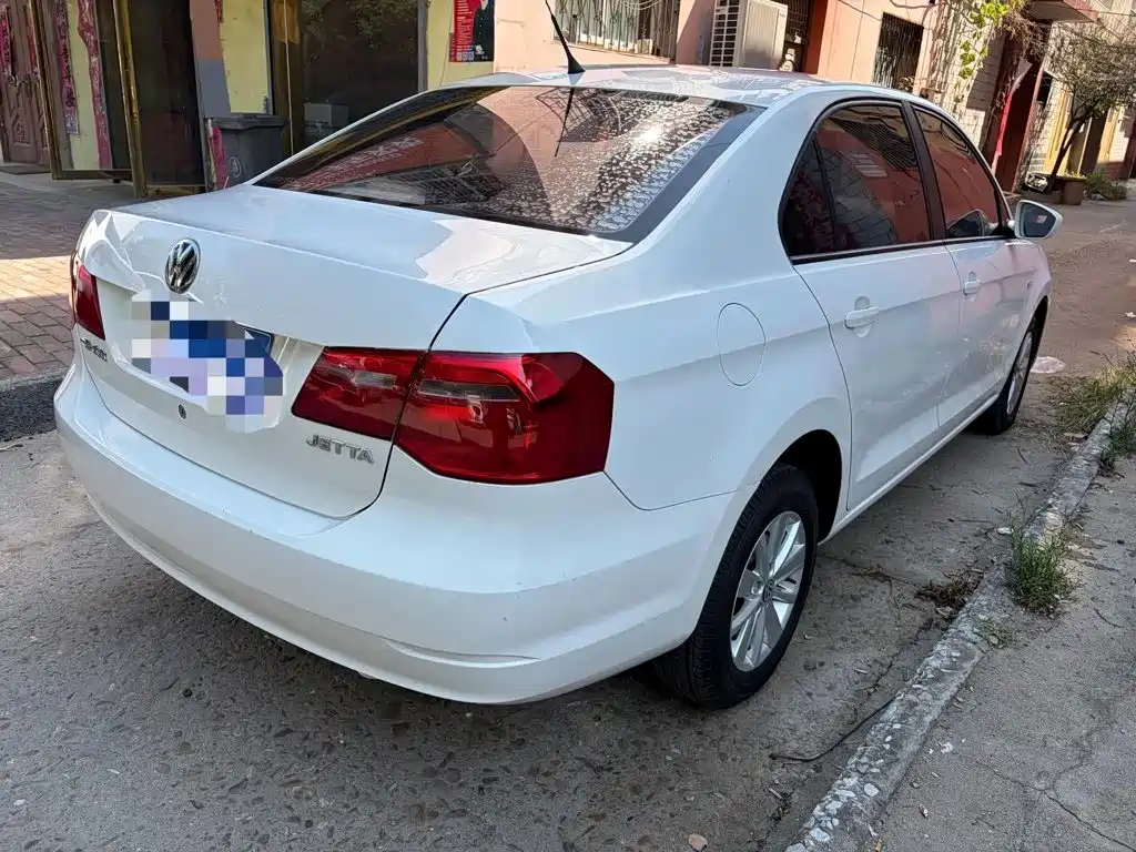 Volkswagen Jetta — миниатюра 5