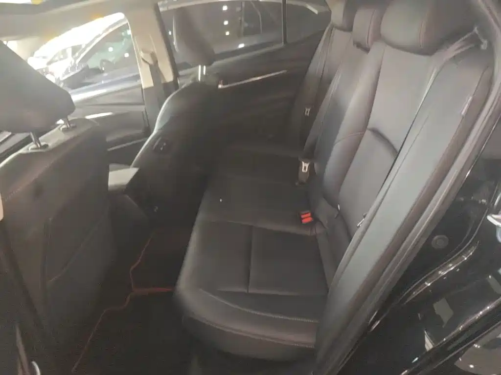 Toyota Camry — миниатюра 13