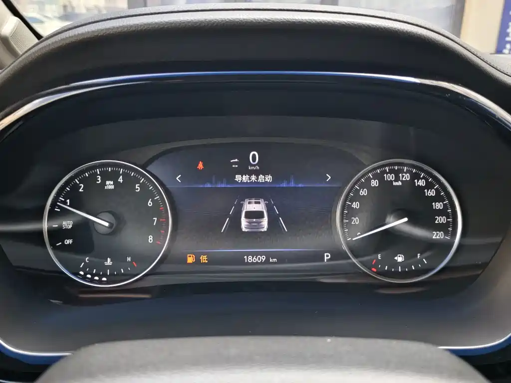 Buick GL8 — миниатюра 8