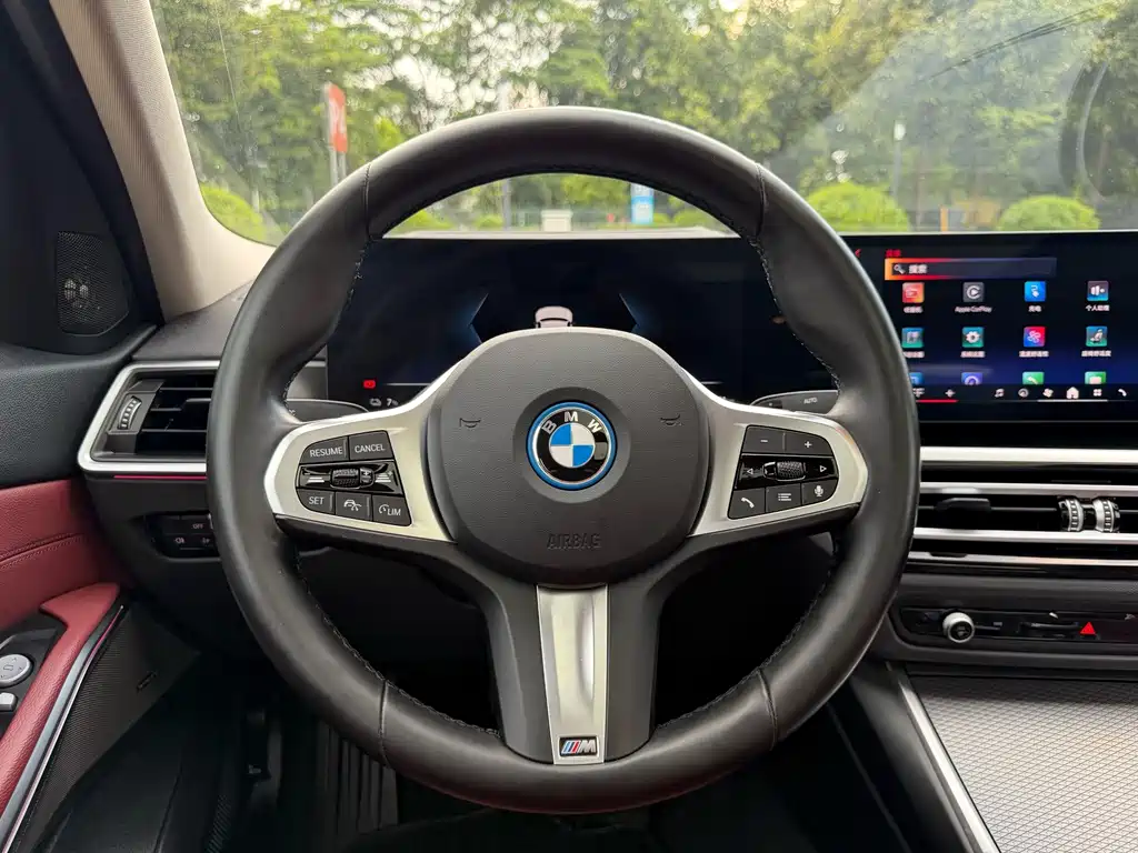 BMW i3 — миниатюра 10