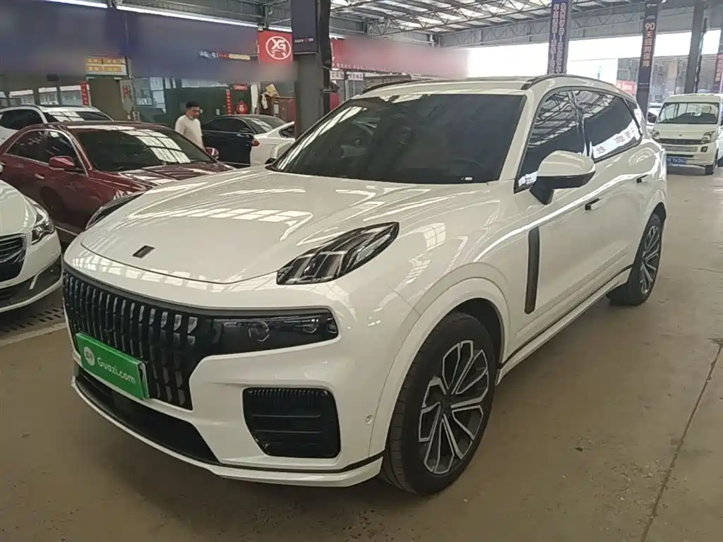 Lynk & Co 09 EM-P 2023