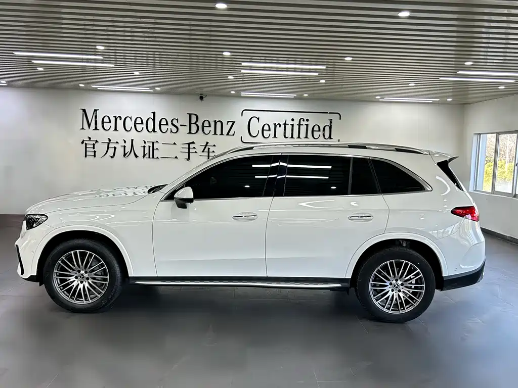 Mercedes-Benz GLC 2023 GLC 300 L 4MATIC 7 мест