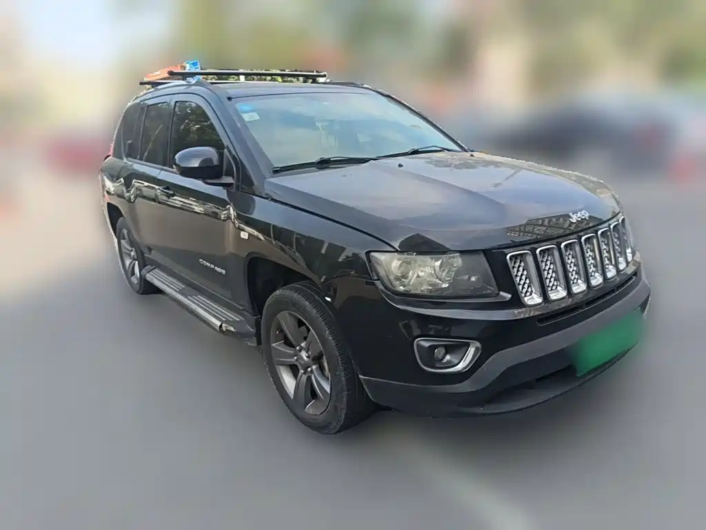 Jeep Compass (Import) — миниатюра 4