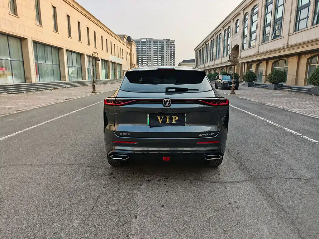 CHANGAN UNI Z NEW ENERGY