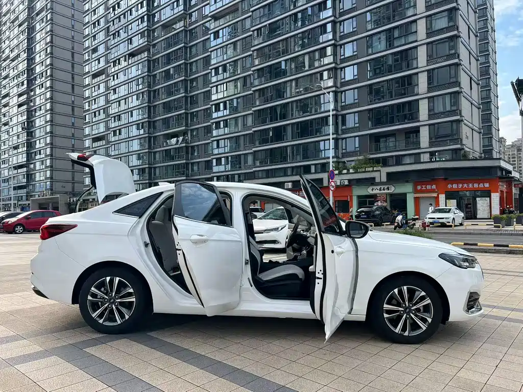 Ford Escort — миниатюра 8