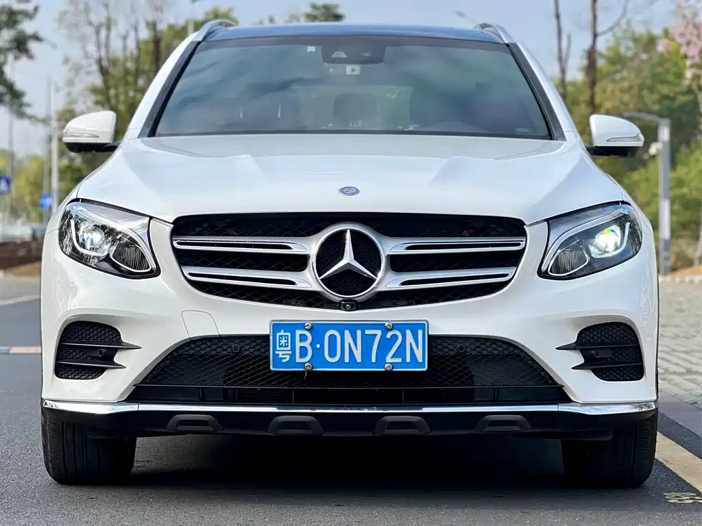 MERCEDES-BENZ GLC