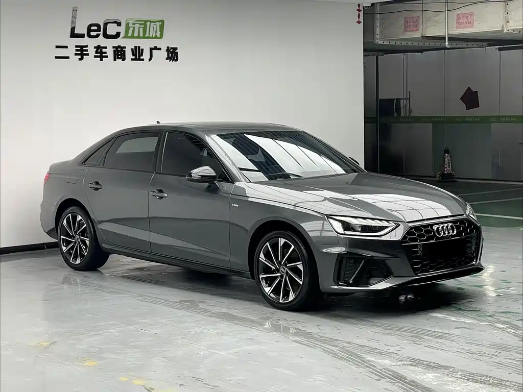 Audi A4L 2023 40 TFSI Luxury