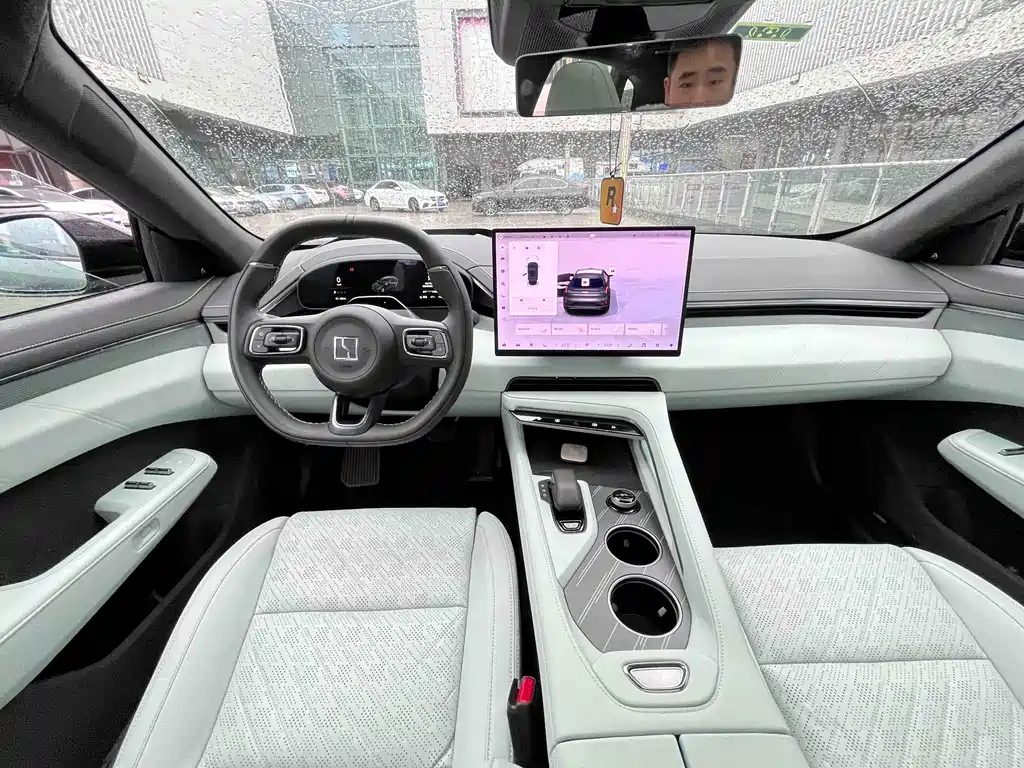 ZEEKR EXTREME KRYPTON 001