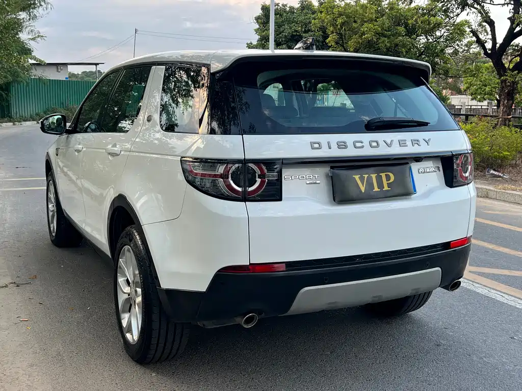 Land Rover Discovery Sport — миниатюра 9