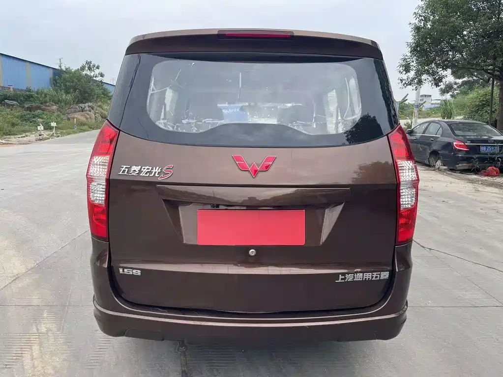 Wuling Hongguang — миниатюра 8