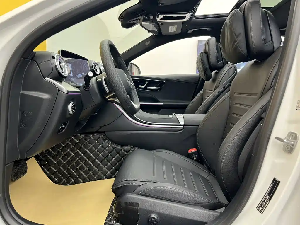 Mercedes-Benz C-Class — миниатюра 18