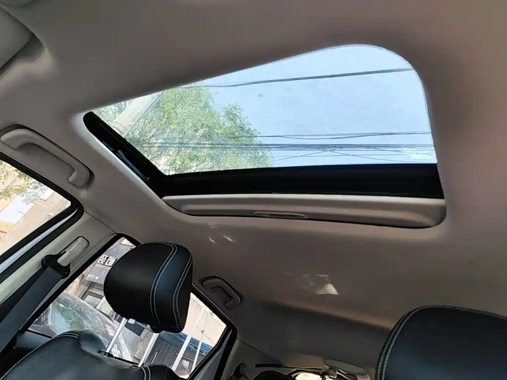Geely Vision X3 — миниатюра 18
