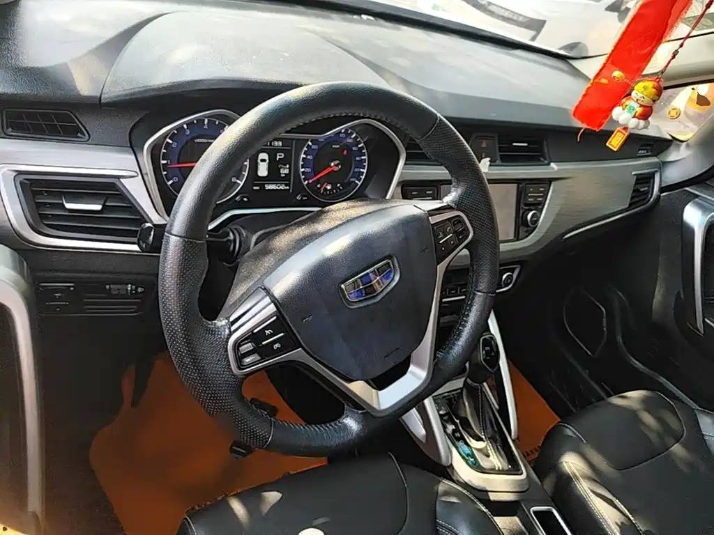 Geely Vision X3 — миниатюра 10