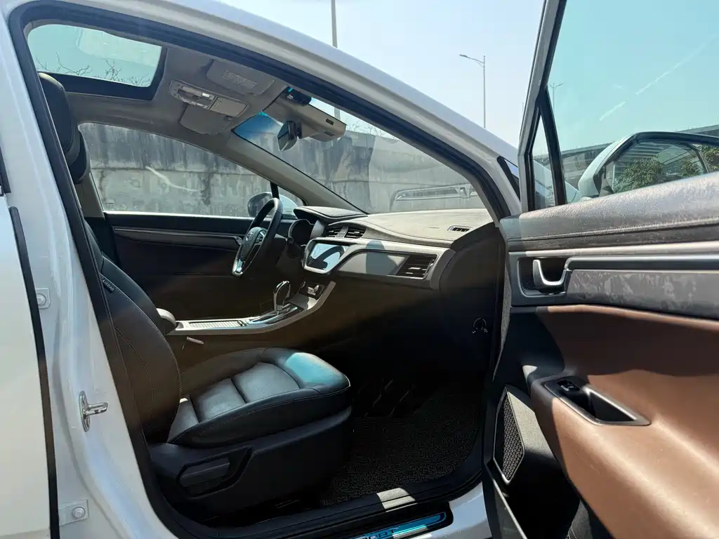 GEELY AUTOMOBILE EMGRAND GS