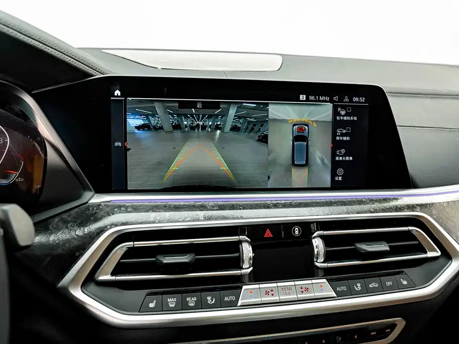 BMW X5 (Import) — миниатюра 9
