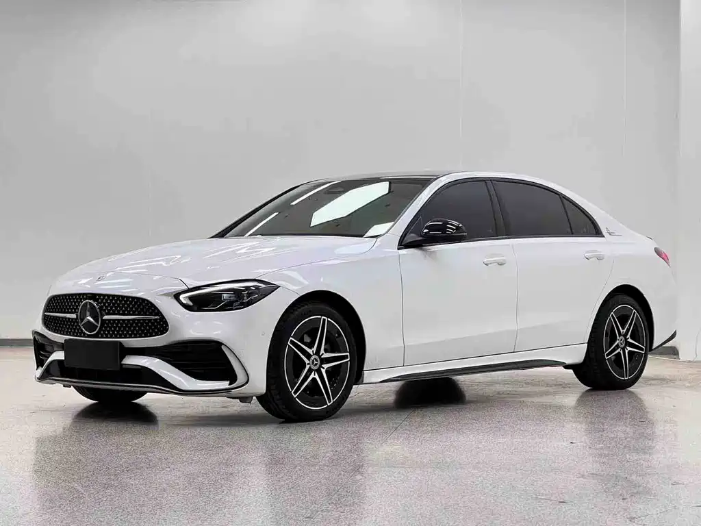 Mercedes-Benz C-Class 2024