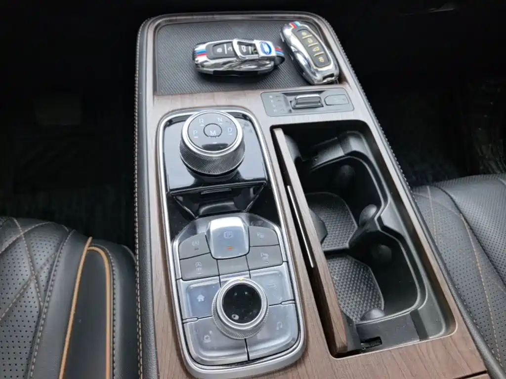 Ford Equator — миниатюра 14