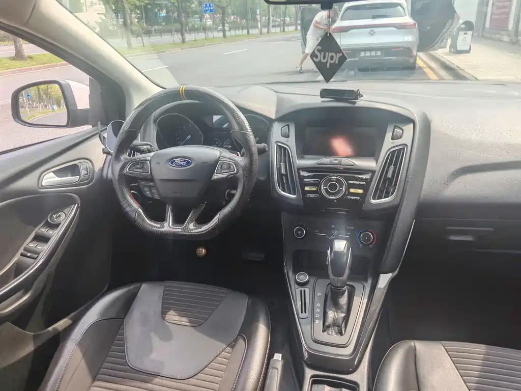 Ford Focus — миниатюра 14