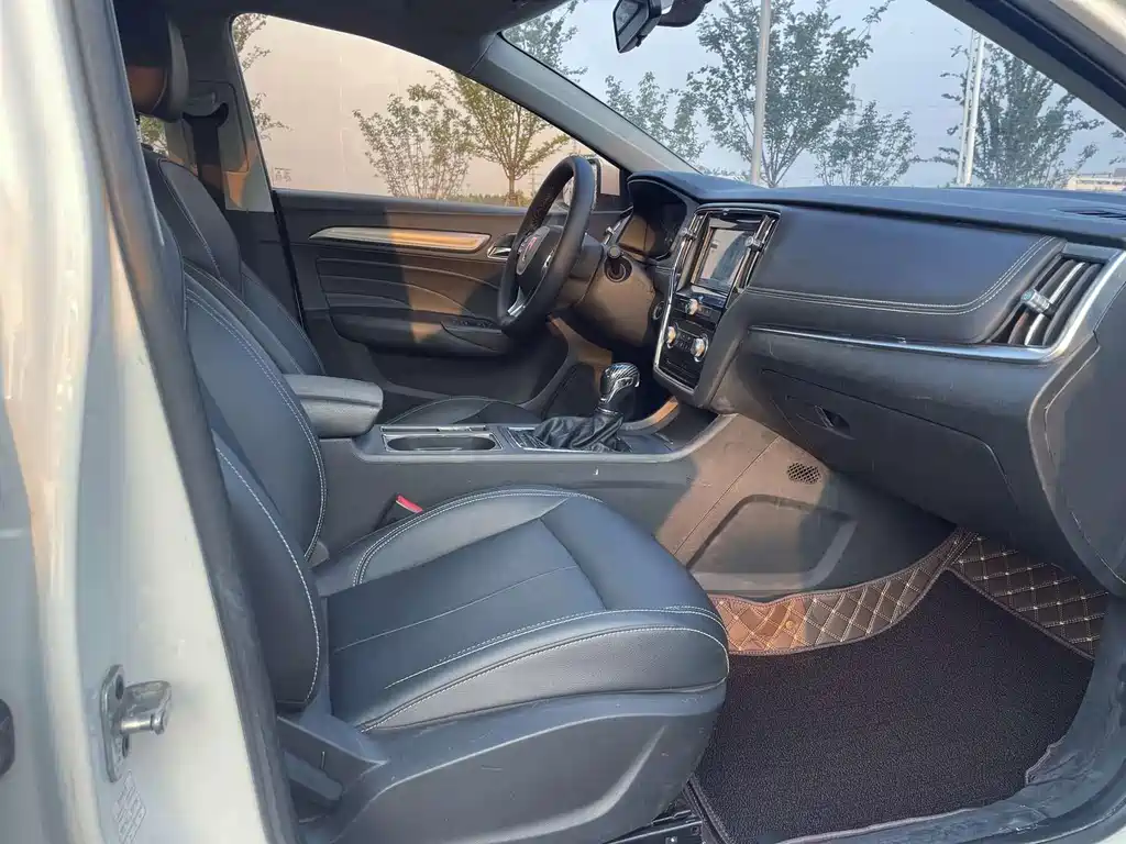 Roewe i6 Classic — миниатюра 12