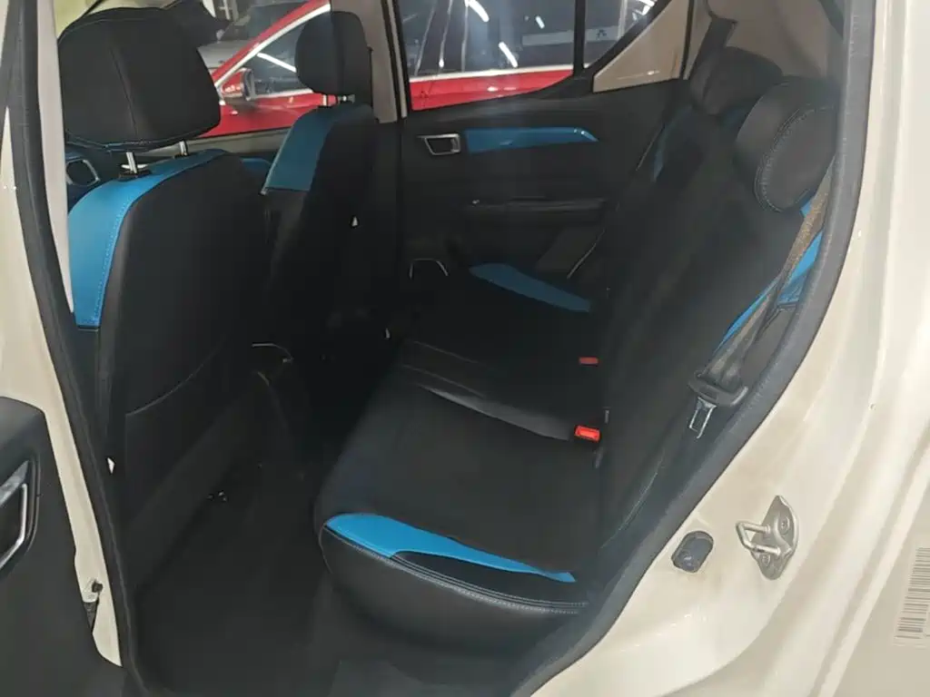 BAIC New Energy EC3 — миниатюра 17