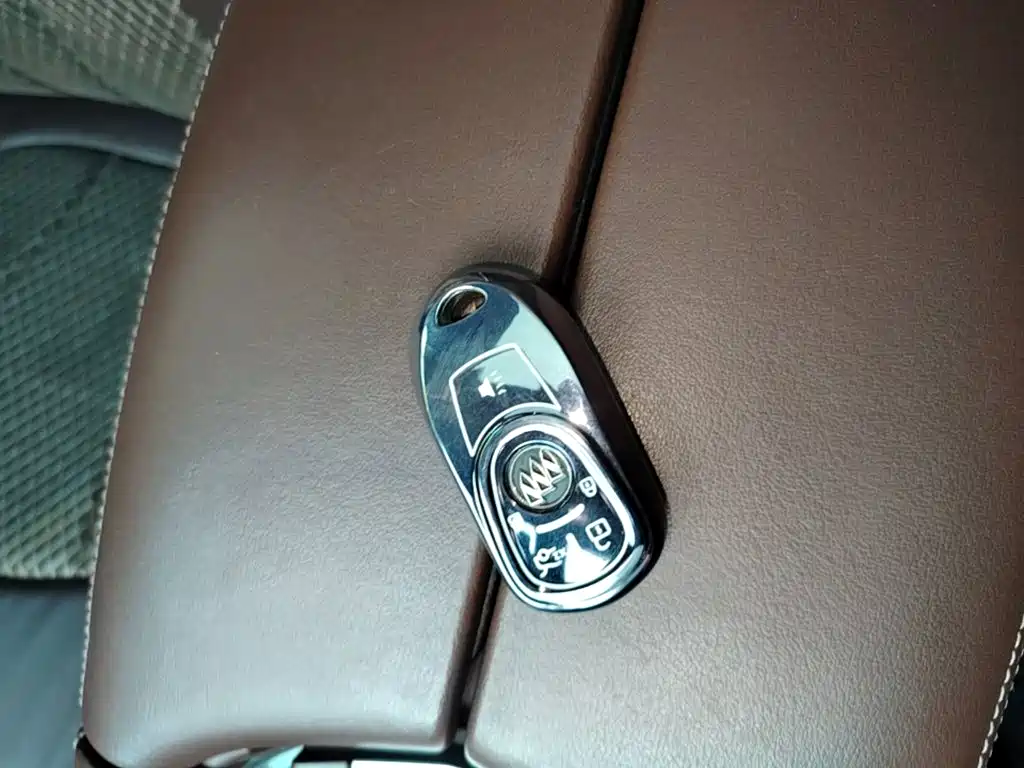 Buick Envision Plus — миниатюра 9